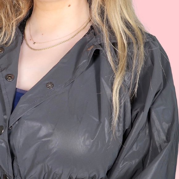 ALL IN GOOD TIME REFLECTIVE CROP JACKET 🖤✨ - Picture 1 of 6